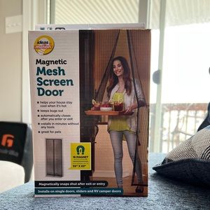 Magnetic Mesh Screen Door